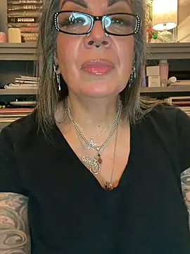 dieseldame1313's Live XXX Chat