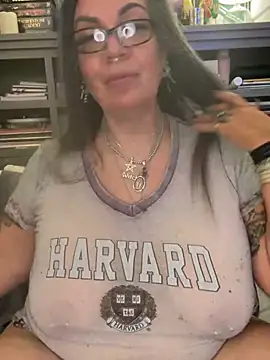 dieseldame1313's Webcam Show