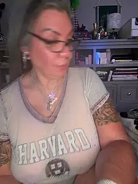 dieseldame1313's Webcam Show
