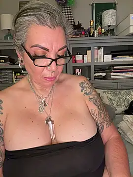 dieseldame1313 – Live XXX-chat