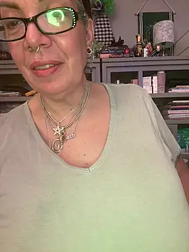 dieseldame1313's Webcam Show