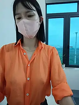 Pertunjukan Kamera Web Emma_Linh