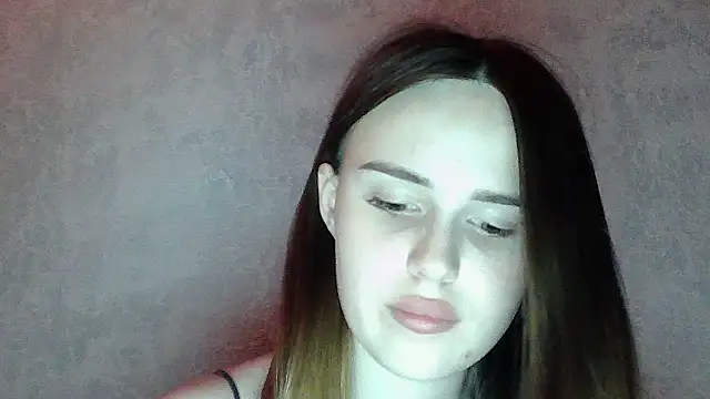 SweetLoraa: απευθείας συνομιλία ΧΧΧ