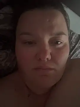 Živá chatovací místnost SunnyLeila2101