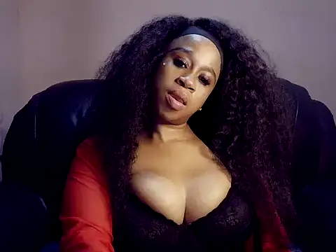 MissHolyCoxx's Live XXX Chat