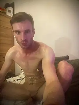 Show modela pervshon na web-kameri