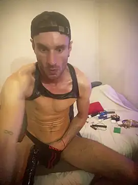 Show modela pervshon na web-kameri