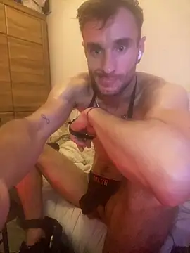 Show modela pervshon na web-kameri