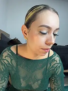 Moon_Blake Chat XXX in diretta