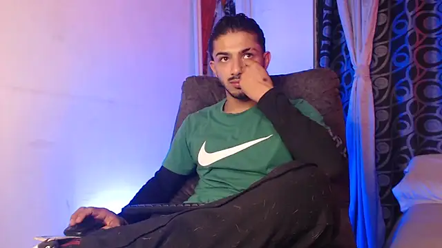 ArturoCardona_ Show Webcam