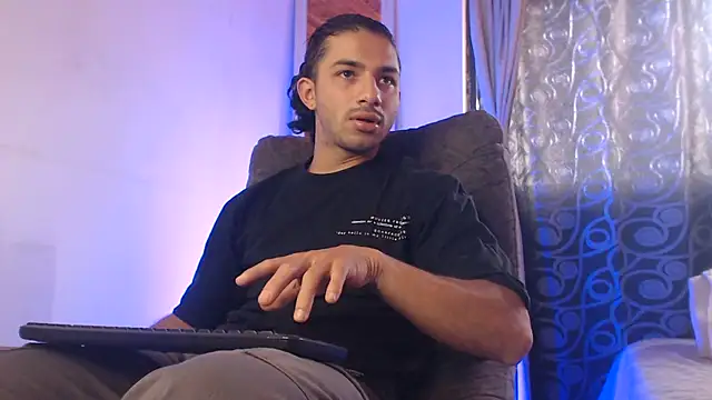 ArturoCardona_ Adlı Modelin Web Kamerası Şovu