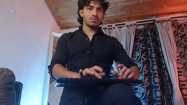 عرض كام ArturoCardona_