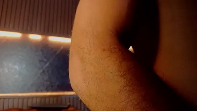 ArturoCardona_ Adlı Modelin Canlı XXX Sohbeti
