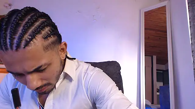 ArturoCardona_'s Live XXX Chat