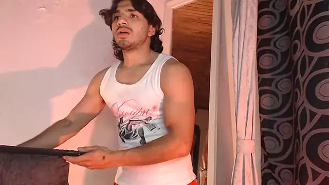 ArturoCardona_ Adlı Modelin Web Kamerası Şovu