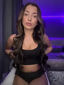 ellariverss Шоу с уебкамера