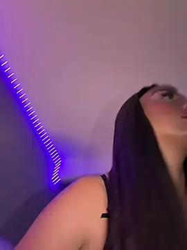 Živý XXX chat ellariverss
