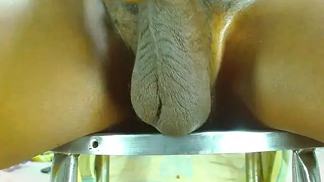 Black_Fire10 Show in webcam