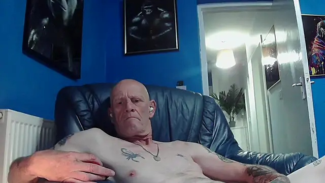Show modela ljjock na web-kameri