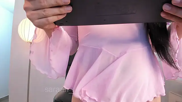 _Saraahn Webbikameraesitys