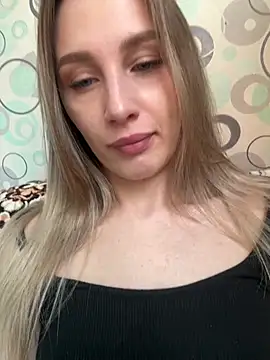 Brin20 Adlı Modelin Canlı XXX Sohbeti