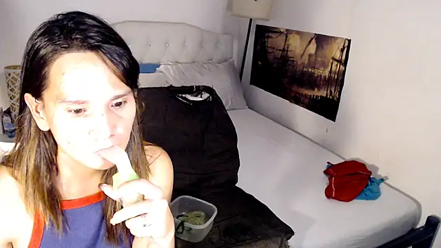 NinaDOM4CUM Webcam Show