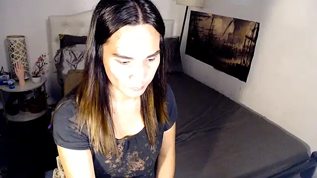 NinaDOM4CUM Show in webcam