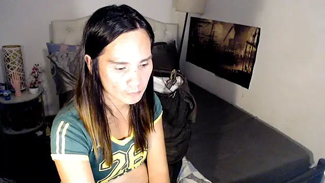 Show modela NinaDOM4CUM na web-kameri