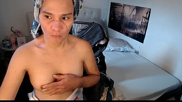NinaDOM4CUM's Webcam Show
