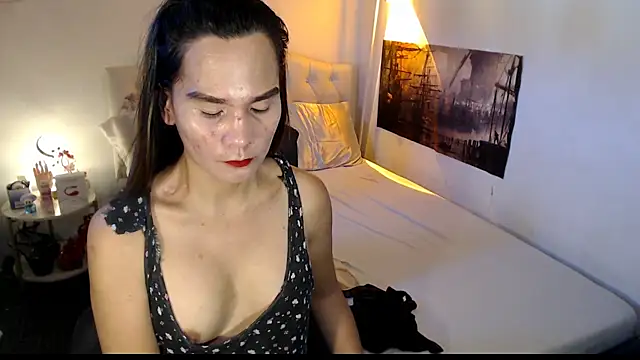 NinaDOM4CUM Show Webcam
