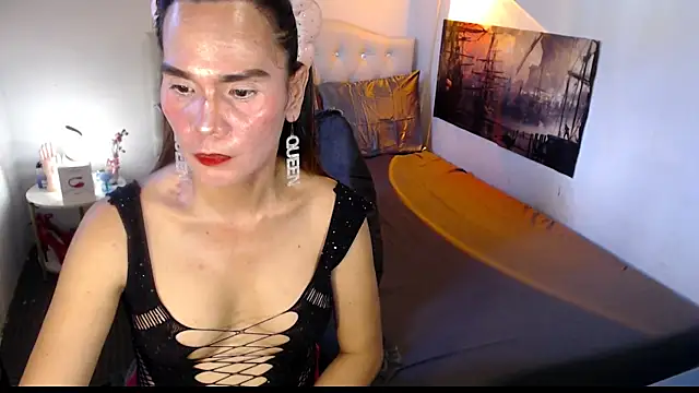 NinaDOM4CUM Show in webcam