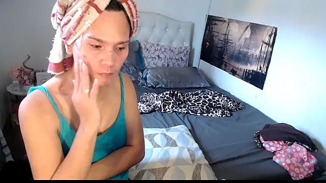 NinaDOM4CUM – webcam-show