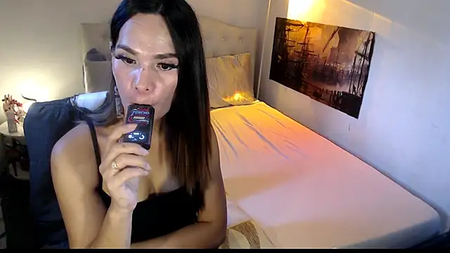 NinaDOM4CUM Шоу с уебкамера