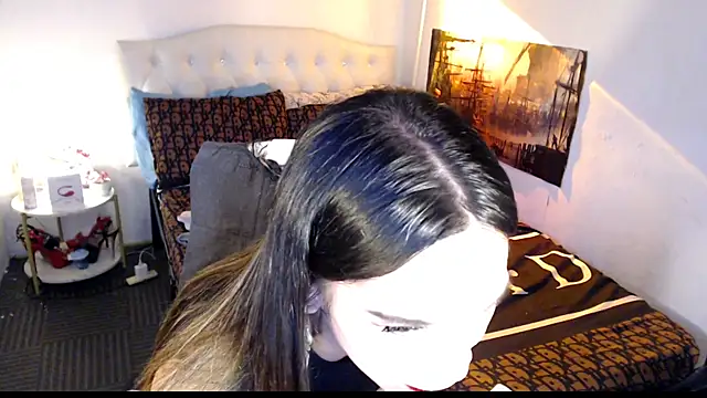 NinaDOM4CUM Show in webcam
