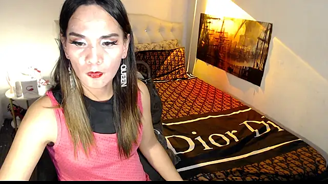 NinaDOM4CUM 网络视讯表演