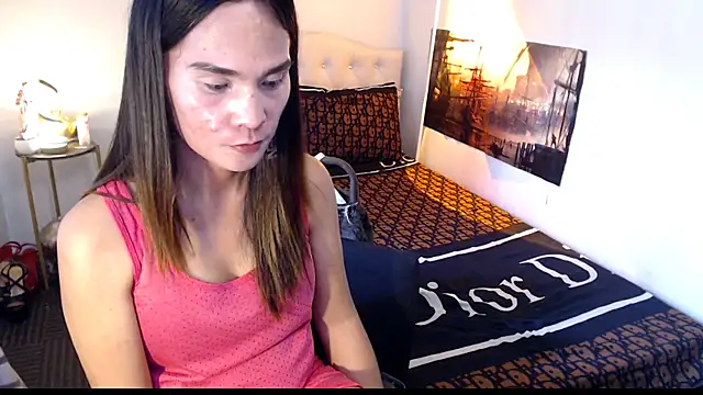 NinaDOM4CUMn Webbikameraesitys