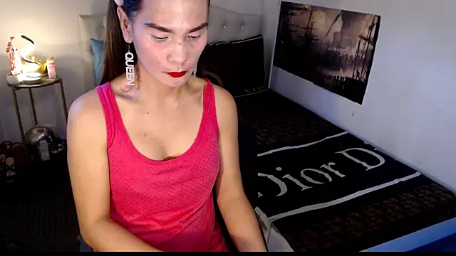 NinaDOM4CUM 웹캠 쇼