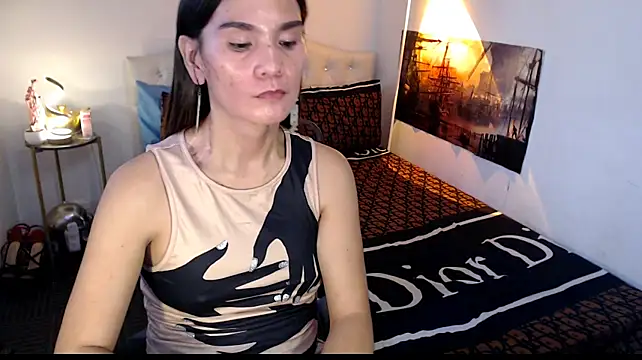 NinaDOM4CUM Webcamshow