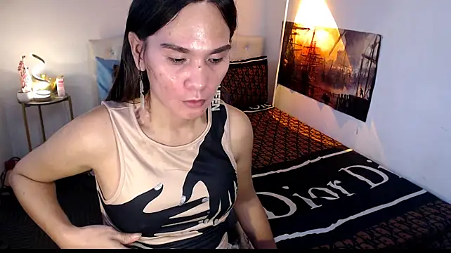 NinaDOM4CUMn Webbikameraesitys