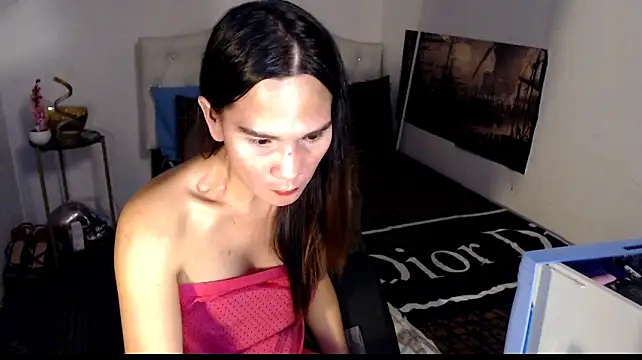 NinaDOM4CUM Show in webcam