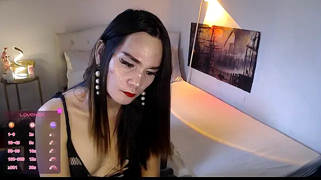 Pokazy przed kamerką – NinaDOM4CUM