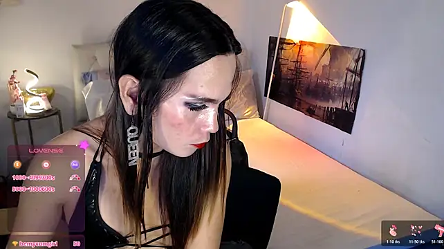 NinaDOM4CUMn Webbikameraesitys