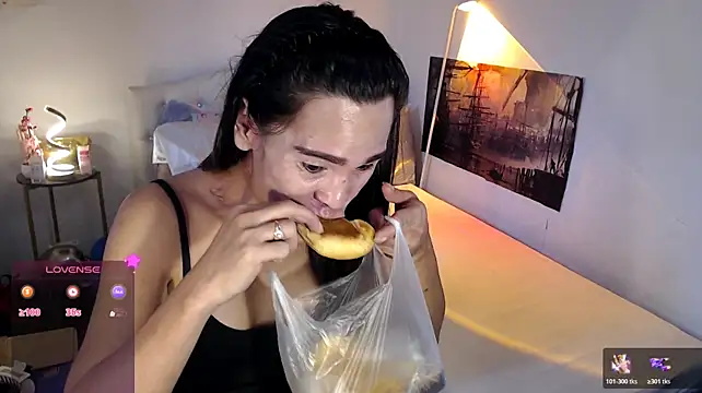 NinaDOM4CUM Webcamshow
