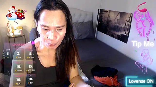 NinaDOM4CUMn Webbikameraesitys