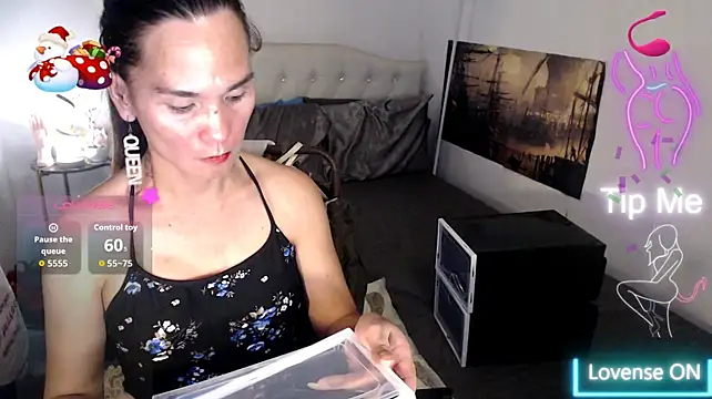 NinaDOM4CUM – Kamerová šou