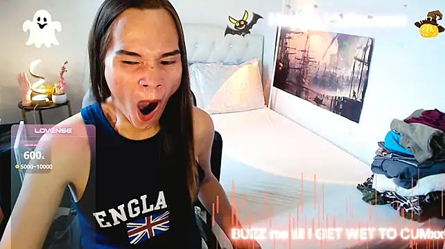 Pertunjukan Kamera Web NinaDOM4CUM