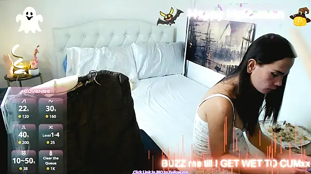 Show modela NinaDOM4CUM na web-kameri
