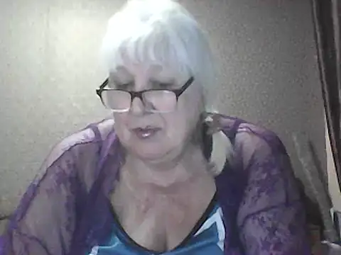 Alexia64231 Show in webcam