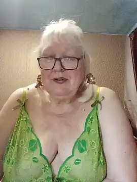Alexia64231's Webcam Show