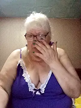 Alexia64231's Webcam Show